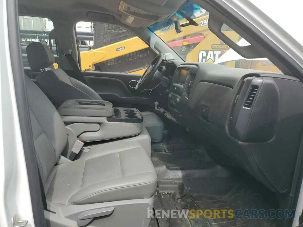 7 Photograph of a damaged car 1GC4KVCG3KF140156 CHEVROLET ALL Models 2019