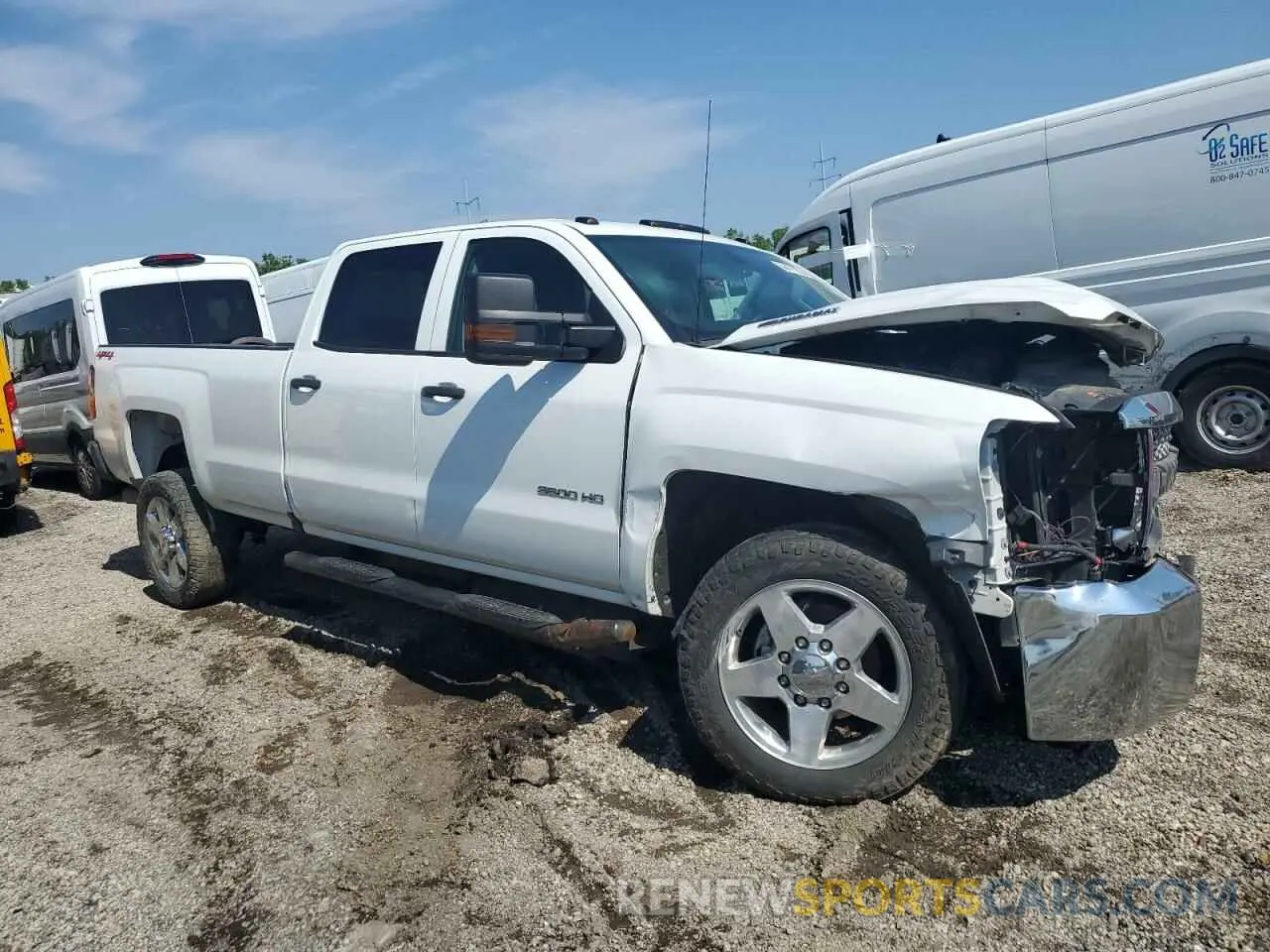 4 Photograph of a damaged car 1GC4KVCY4KF102928 CHEVROLET ALL Models 2019