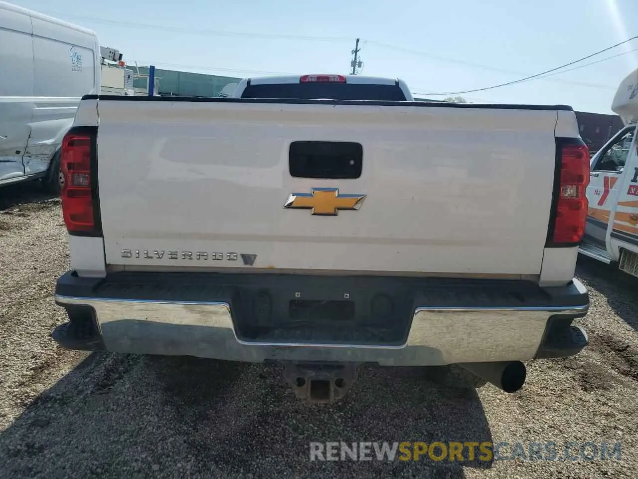 6 Photograph of a damaged car 1GC4KVCY4KF102928 CHEVROLET ALL Models 2019