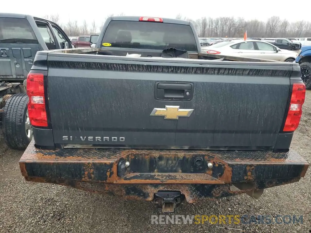 6 Photograph of a damaged car 1GC4KVCY4KF253140 CHEVROLET ALL Models 2019