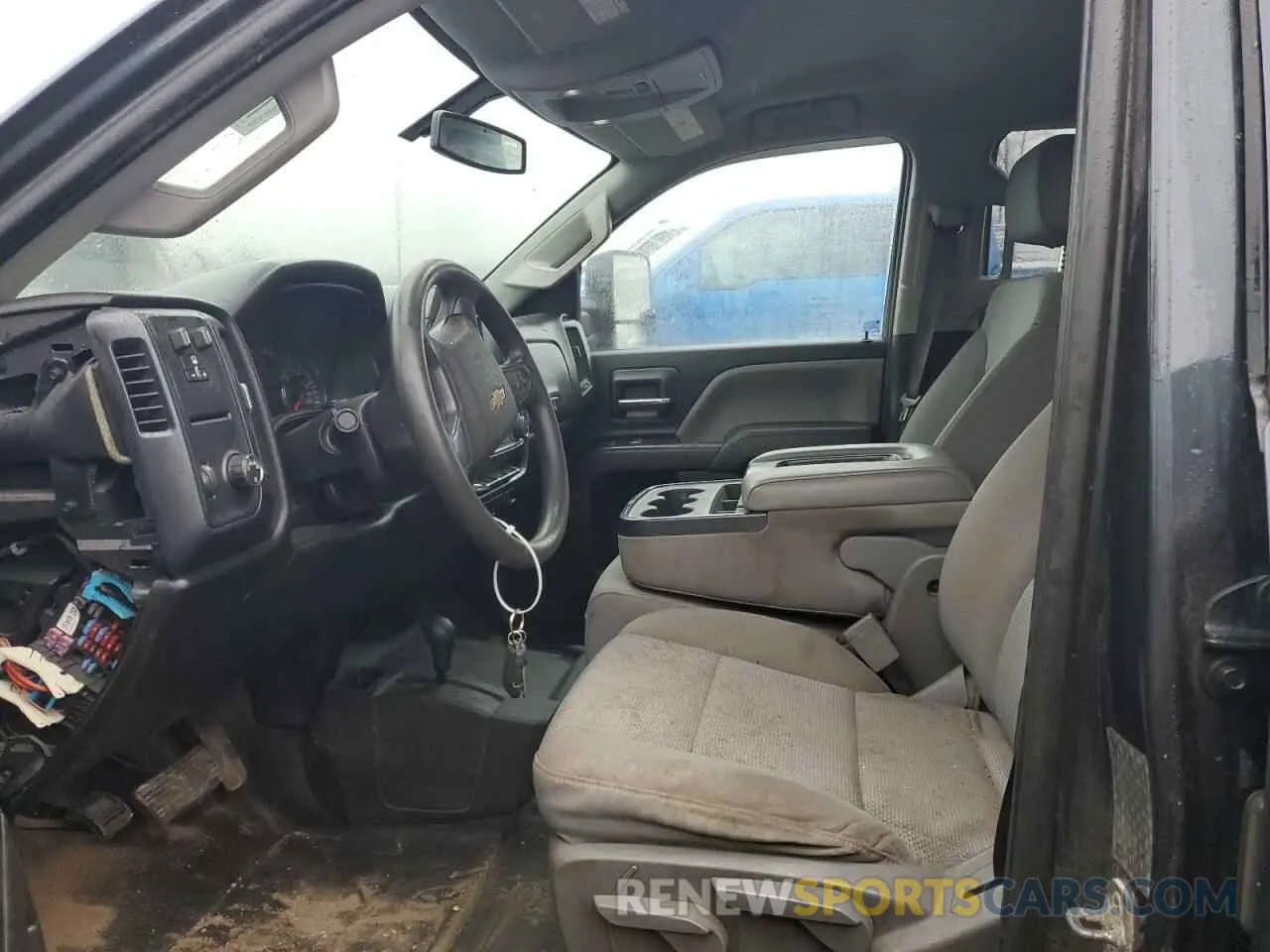 7 Photograph of a damaged car 1GC4KVCY4KF253140 CHEVROLET ALL Models 2019