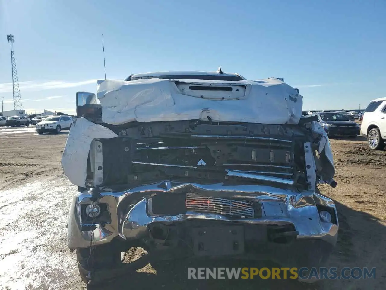 5 Photograph of a damaged car 1GC4KXCY0KF276409 CHEVROLET ALL Models 2019