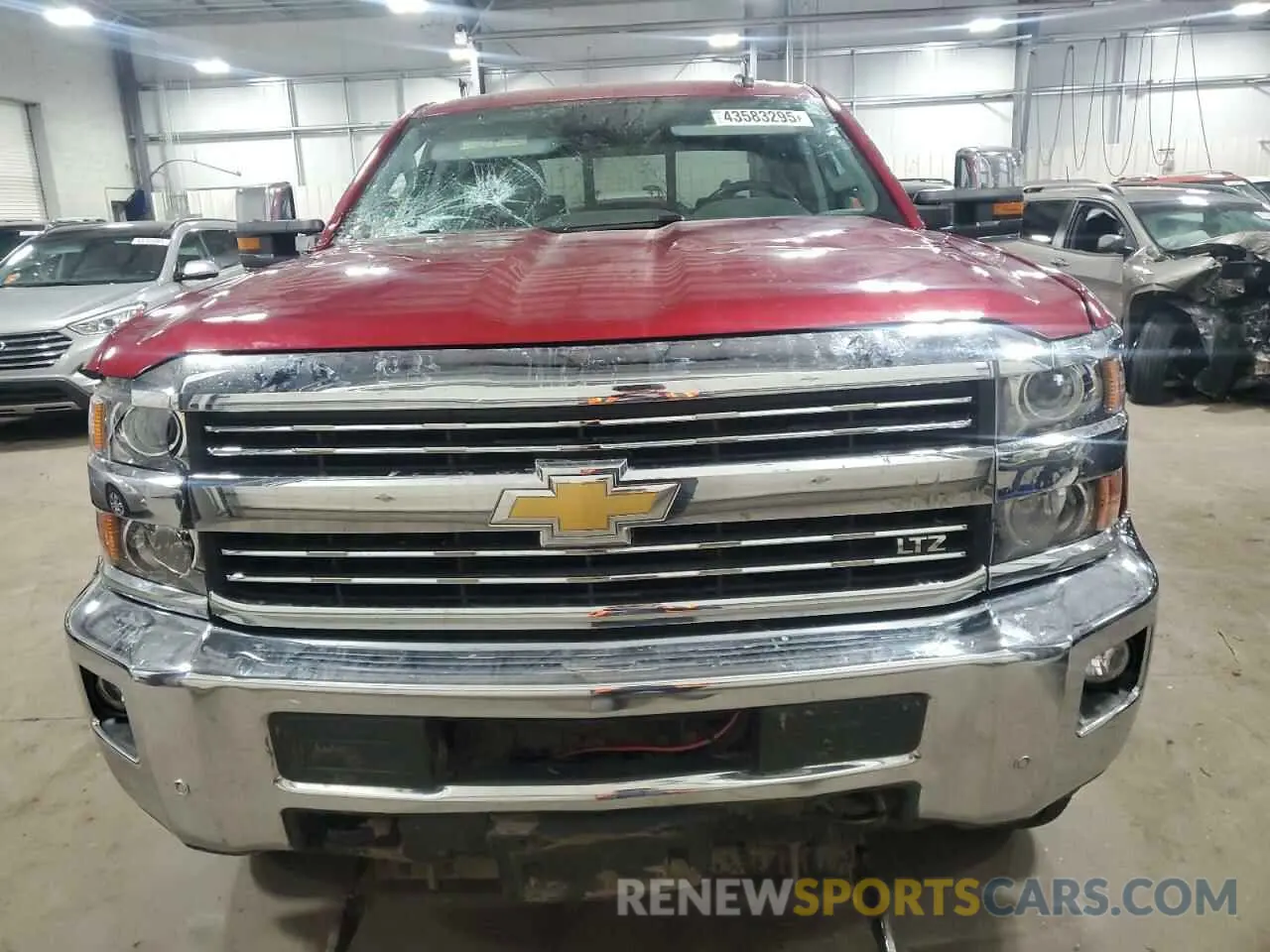 5 Photograph of a damaged car 1GC4KXEGXKF250050 CHEVROLET ALL Models 2019