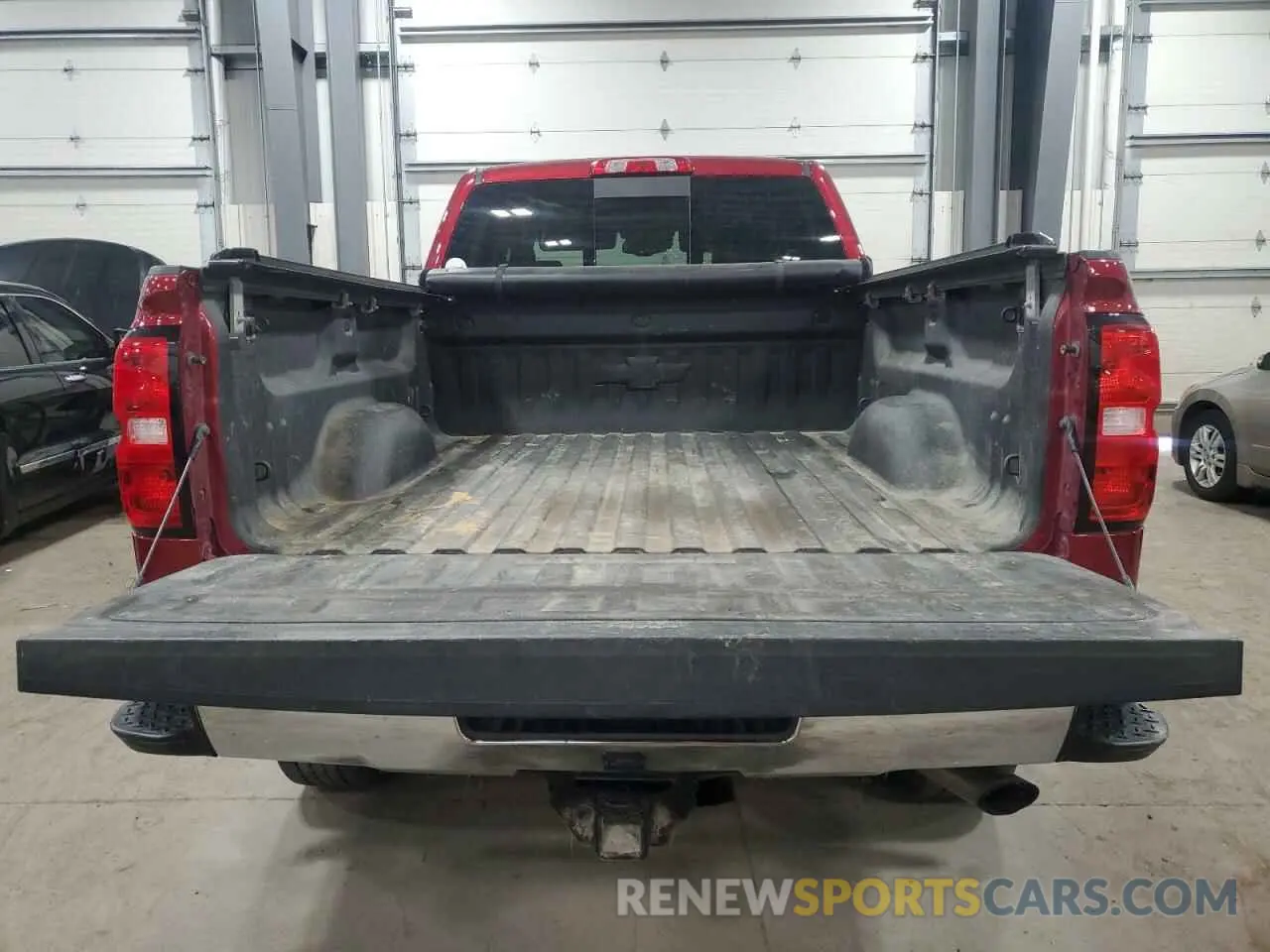 6 Photograph of a damaged car 1GC4KXEGXKF250050 CHEVROLET ALL Models 2019