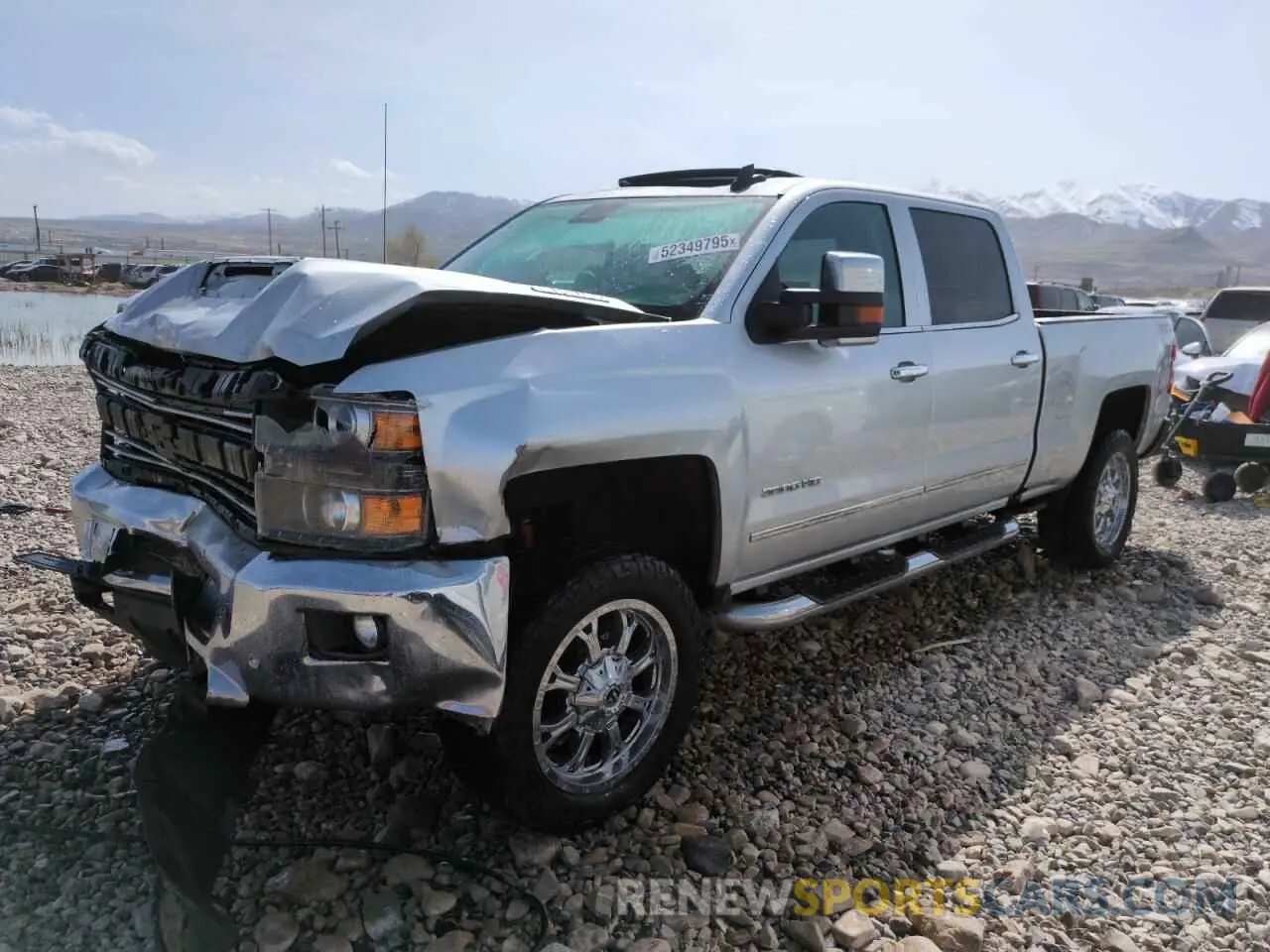 1 Photograph of a damaged car 1GC4KXEY0KF113515 CHEVROLET ALL Models 2019