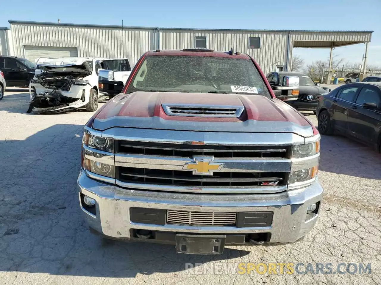 5 Photograph of a damaged car 1GC4KXEY4KF195894 CHEVROLET ALL Models 2019
