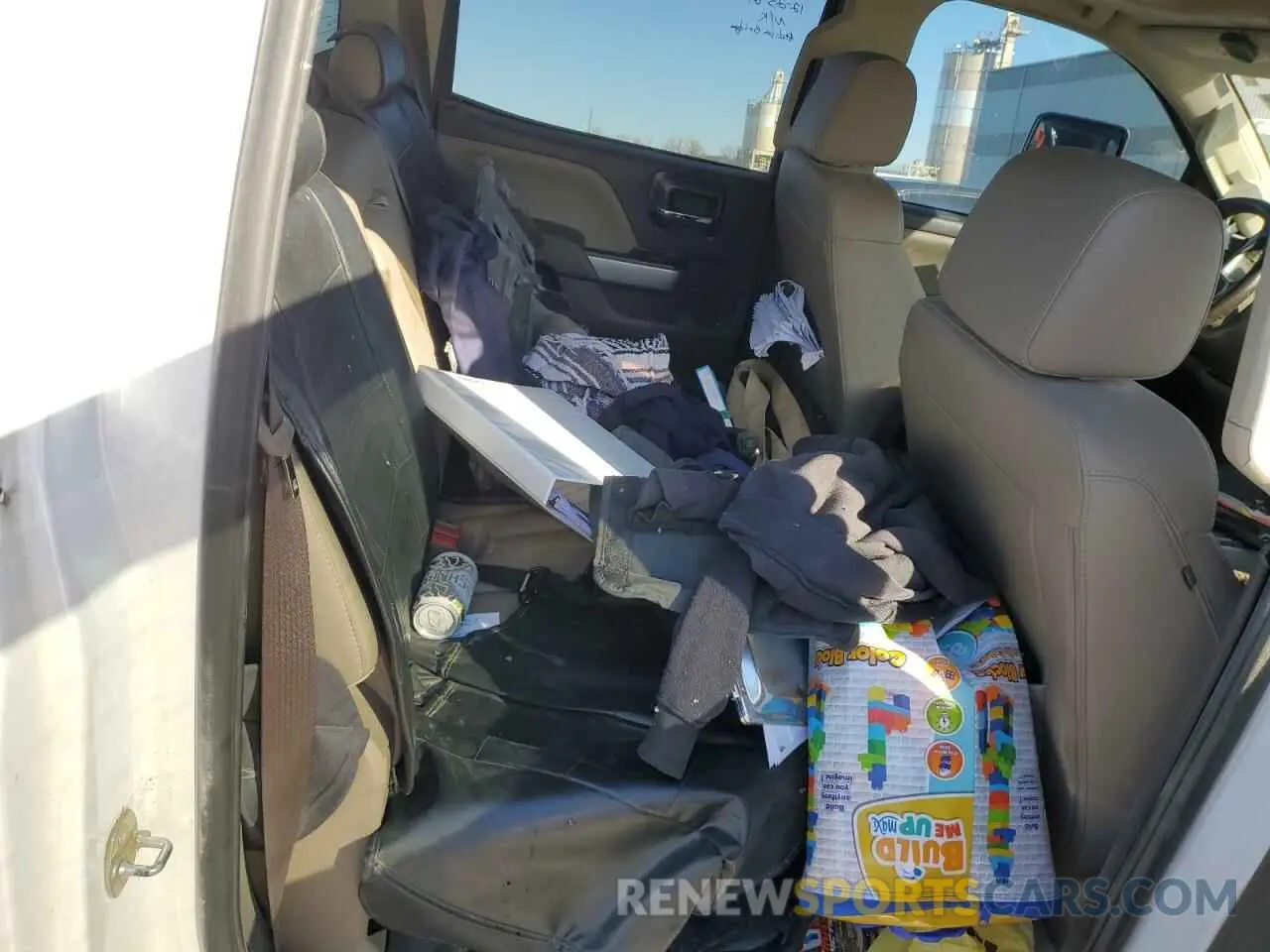 10 Photograph of a damaged car 1GC4KXEY7KF237801 CHEVROLET ALL Models 2019
