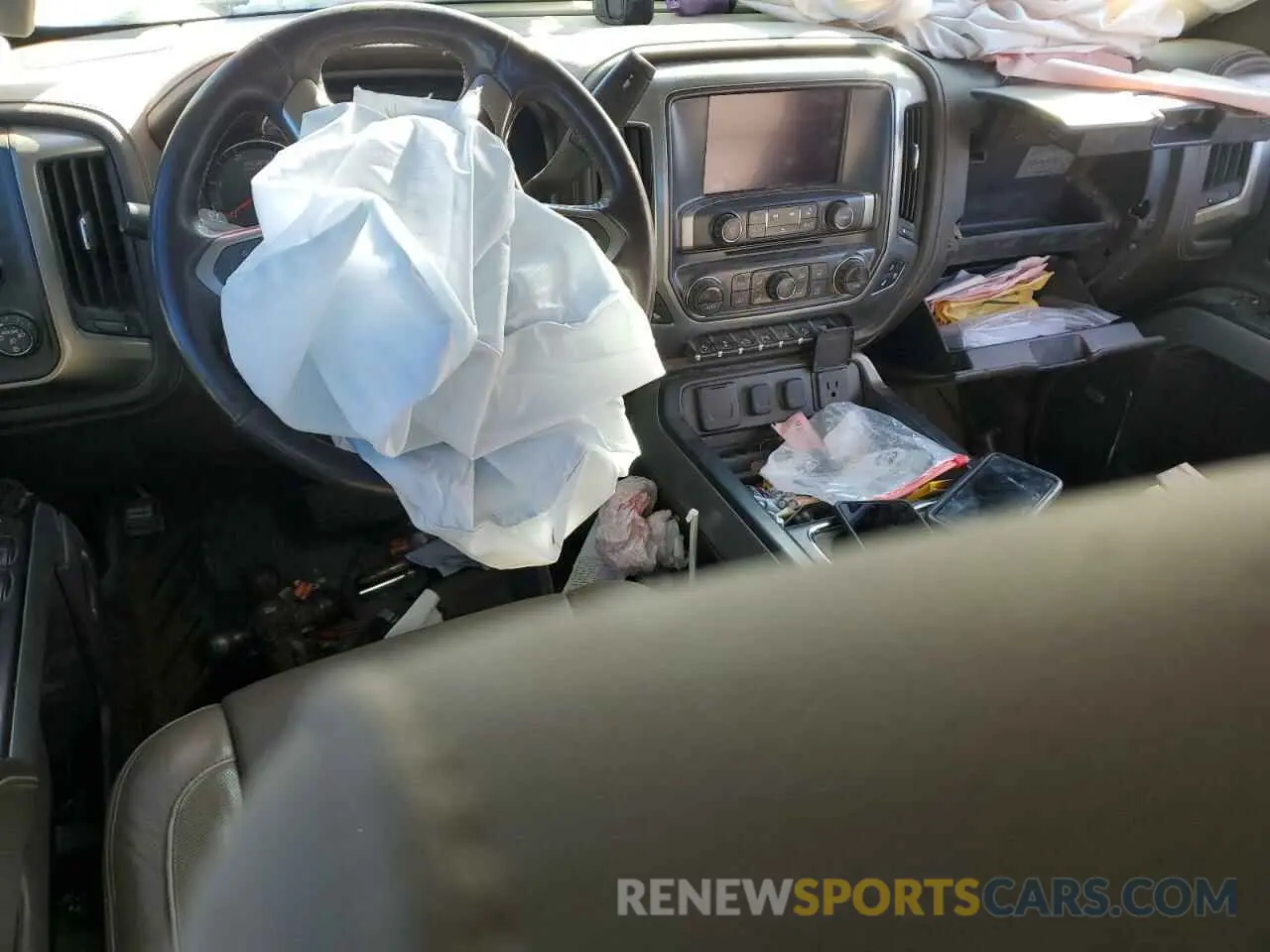 8 Photograph of a damaged car 1GC4KXEY7KF237801 CHEVROLET ALL Models 2019