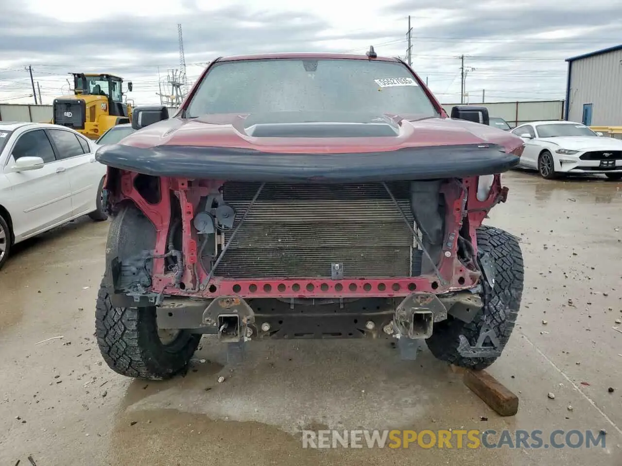 5 Photograph of a damaged car 1GCPYFED4KZ138001 CHEVROLET ALL Models 2019
