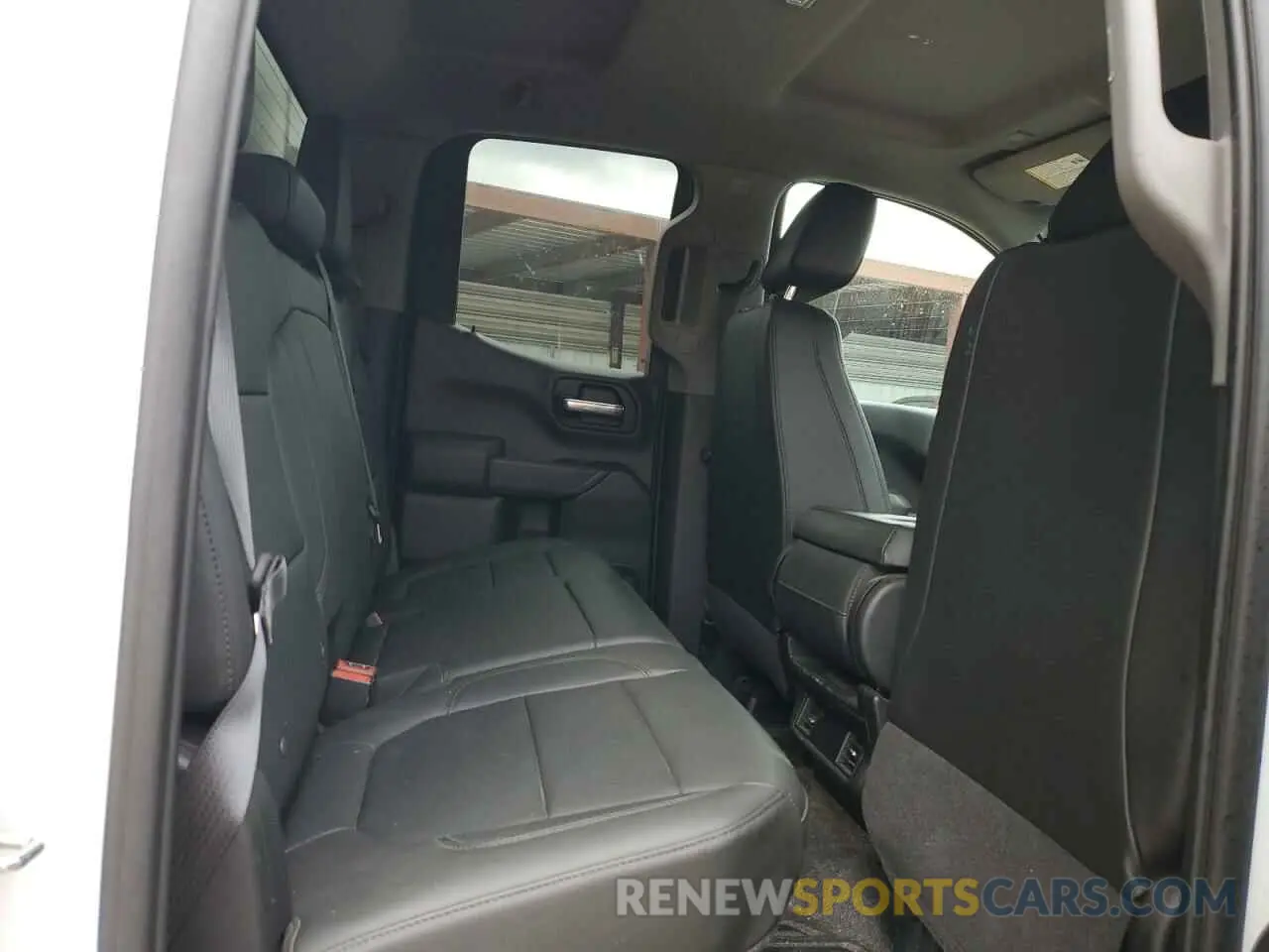 10 Photograph of a damaged car 1GCRWAEF6KZ180558 CHEVROLET ALL Models 2019