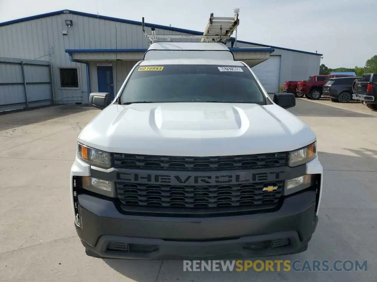 5 Photograph of a damaged car 1GCRWAEH4KZ283768 CHEVROLET ALL Models 2019