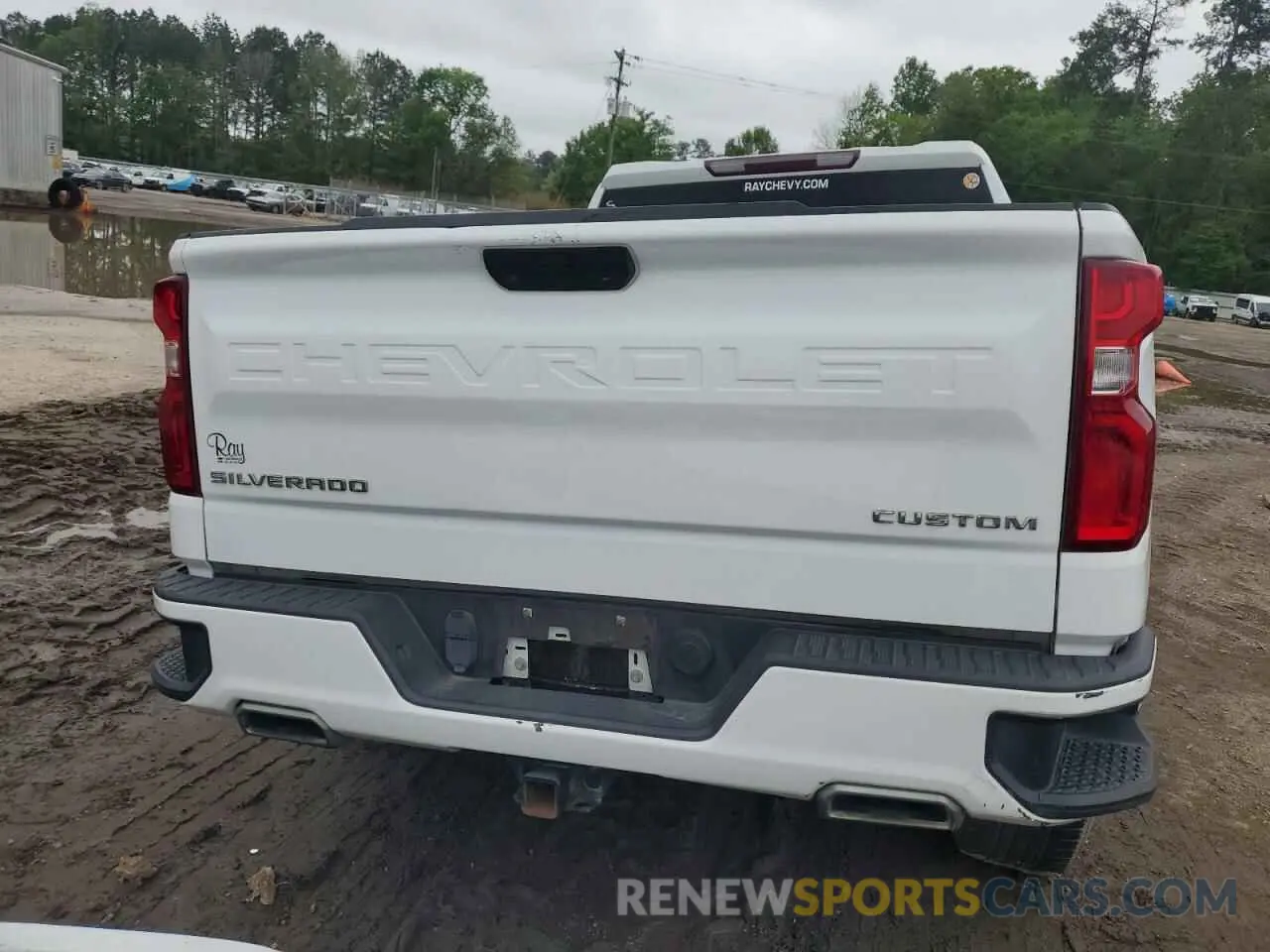 6 Photograph of a damaged car 1GCRWBEF8KZ337450 CHEVROLET ALL Models 2019
