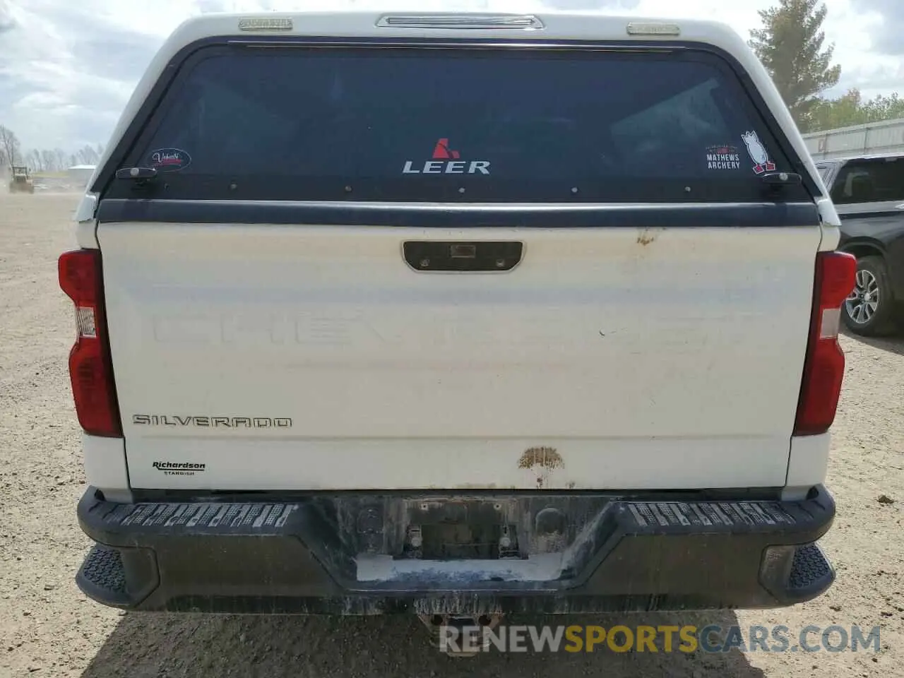 6 Photograph of a damaged car 1GCRYAEF8KZ356214 CHEVROLET ALL Models 2019