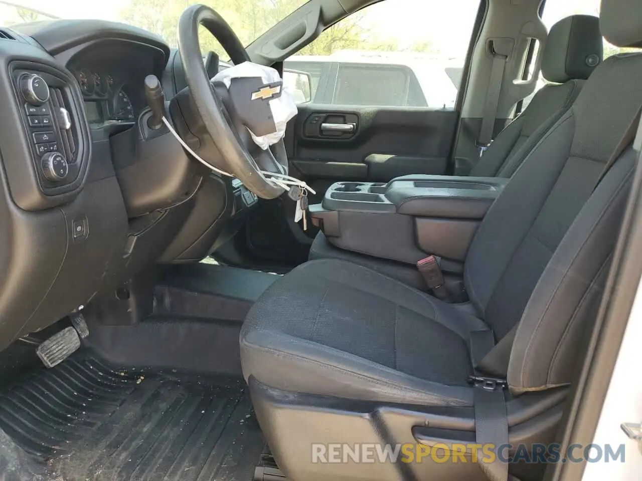 7 Photograph of a damaged car 1GCRYAEH6KZ276556 CHEVROLET ALL Models 2019