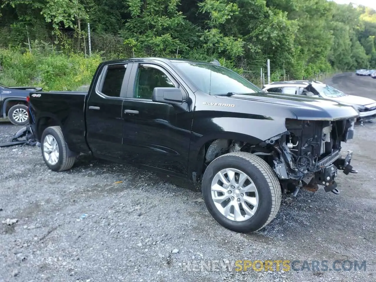 4 Photograph of a damaged car 1GCRYBEF3KZ202113 CHEVROLET ALL Models 2019