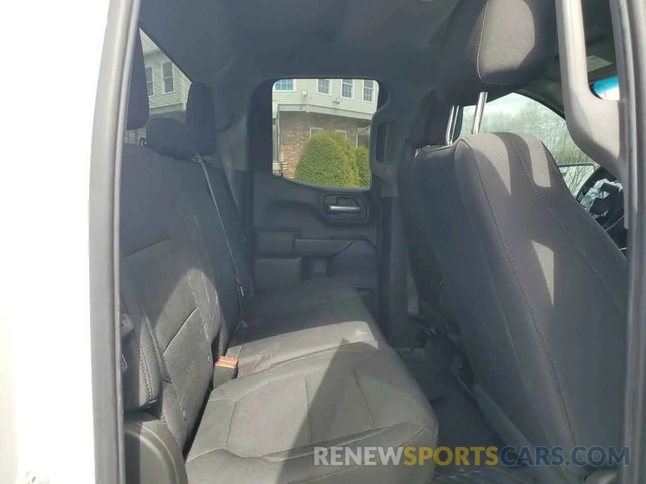 10 Photograph of a damaged car 1GCRYBEH1KZ276681 CHEVROLET ALL Models 2019