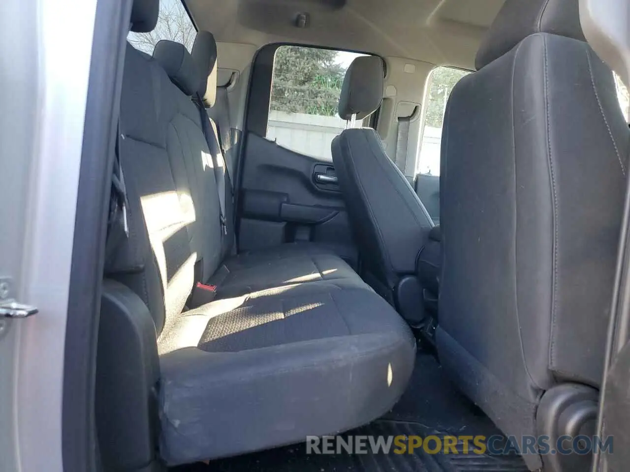 10 Photograph of a damaged car 1GCRYBEH2KZ266659 CHEVROLET ALL Models 2019