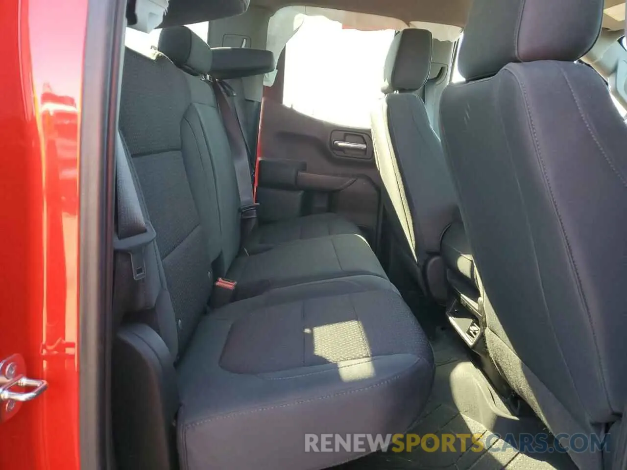 10 Photograph of a damaged car 1GCRYBEH5KZ312341 CHEVROLET ALL Models 2019