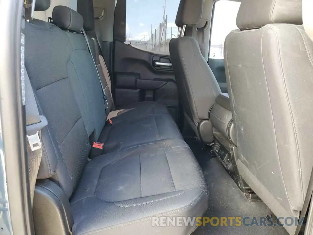 10 Photograph of a damaged car 1GCRYCEH6KZ235517 CHEVROLET ALL Models 2019