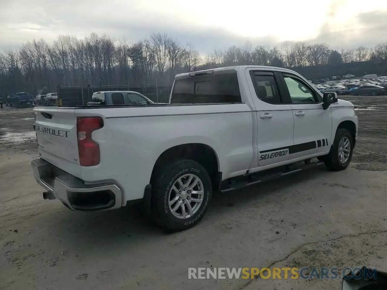 3 Photograph of a damaged car 1GCRYDED1KZ252275 CHEVROLET ALL Models 2019