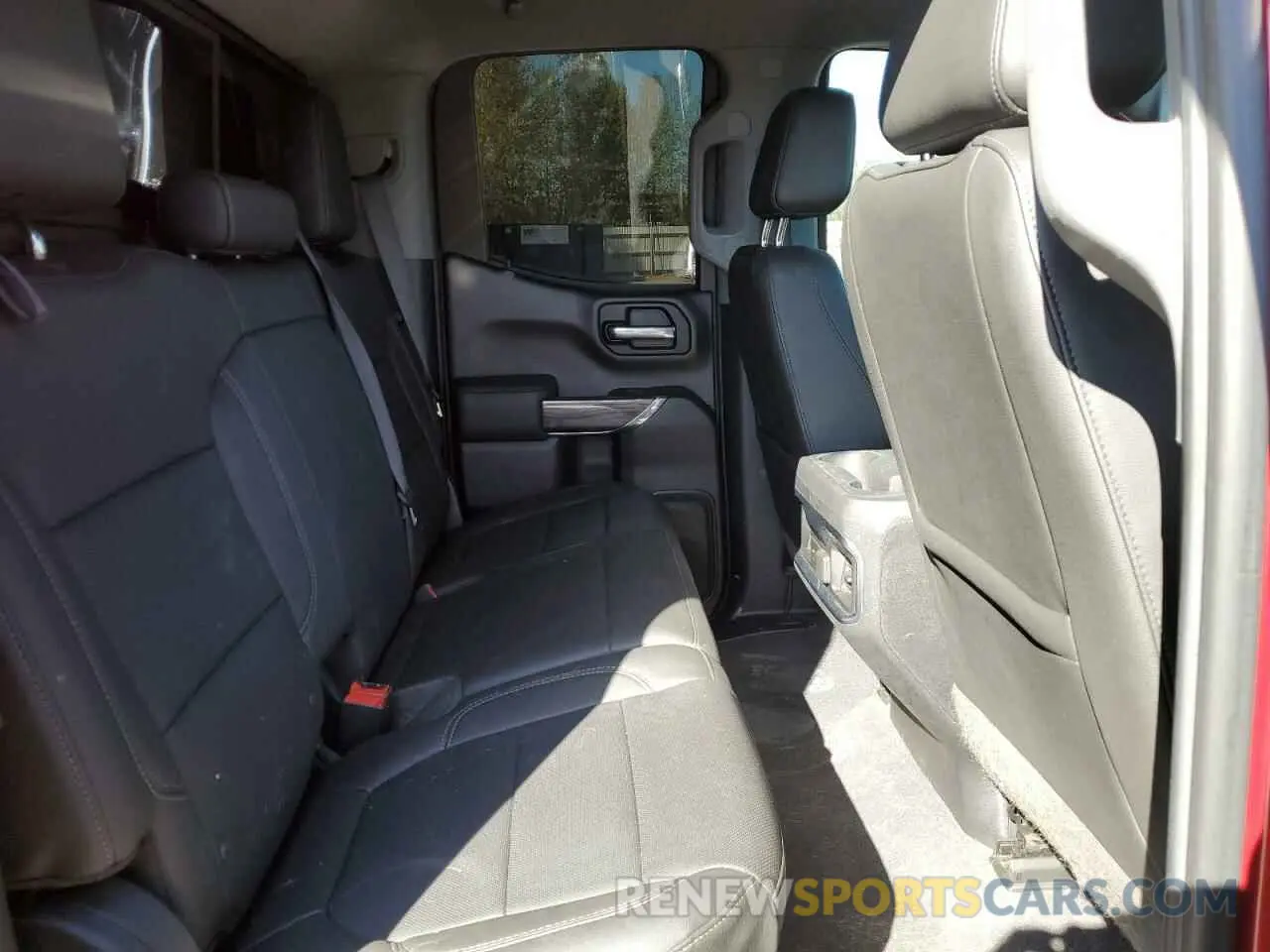 10 Photograph of a damaged car 1GCRYGED5KZ218115 CHEVROLET ALL Models 2019