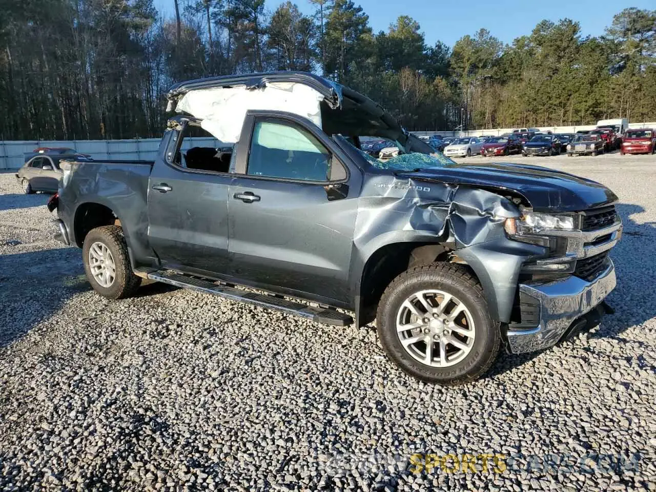 4 Photograph of a damaged car 1GCUWCED5KZ422275 CHEVROLET ALL Models 2019