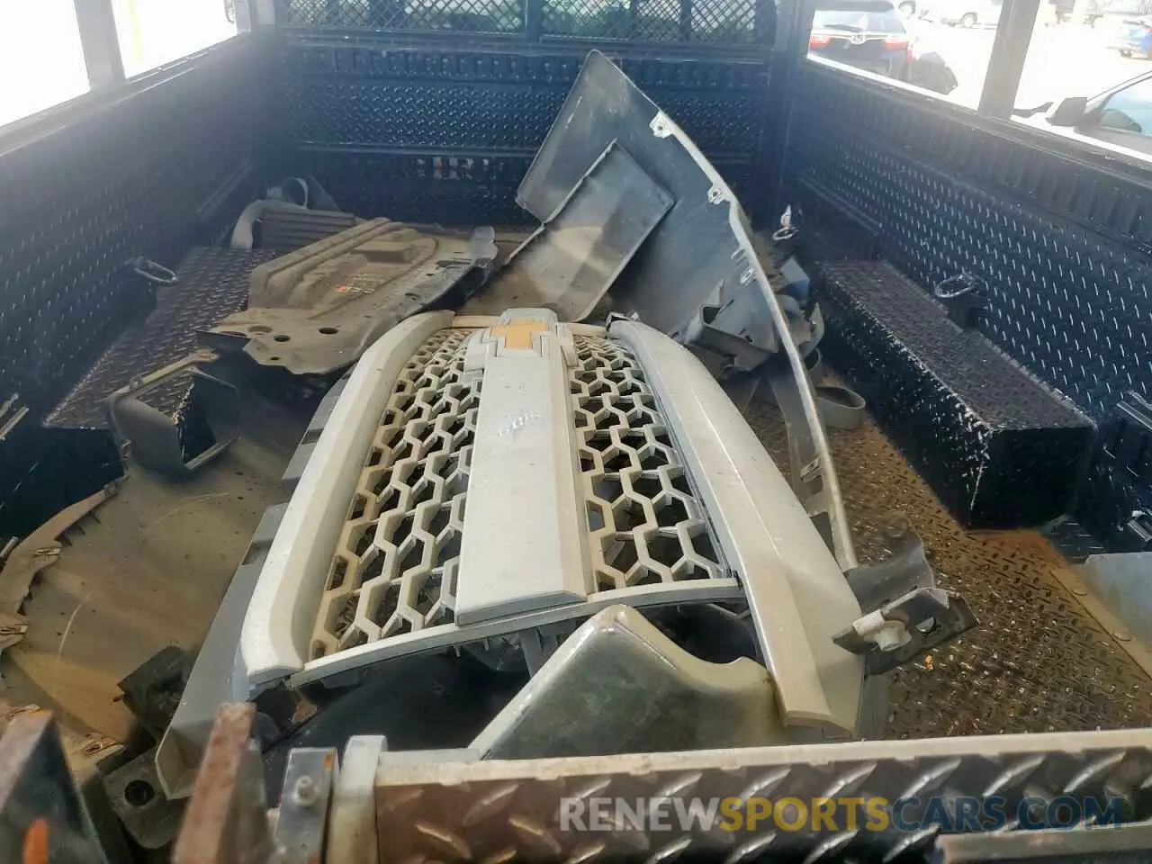 12 Photograph of a damaged car 2GC2CREG0K1209921 CHEVROLET ALL Models 2019