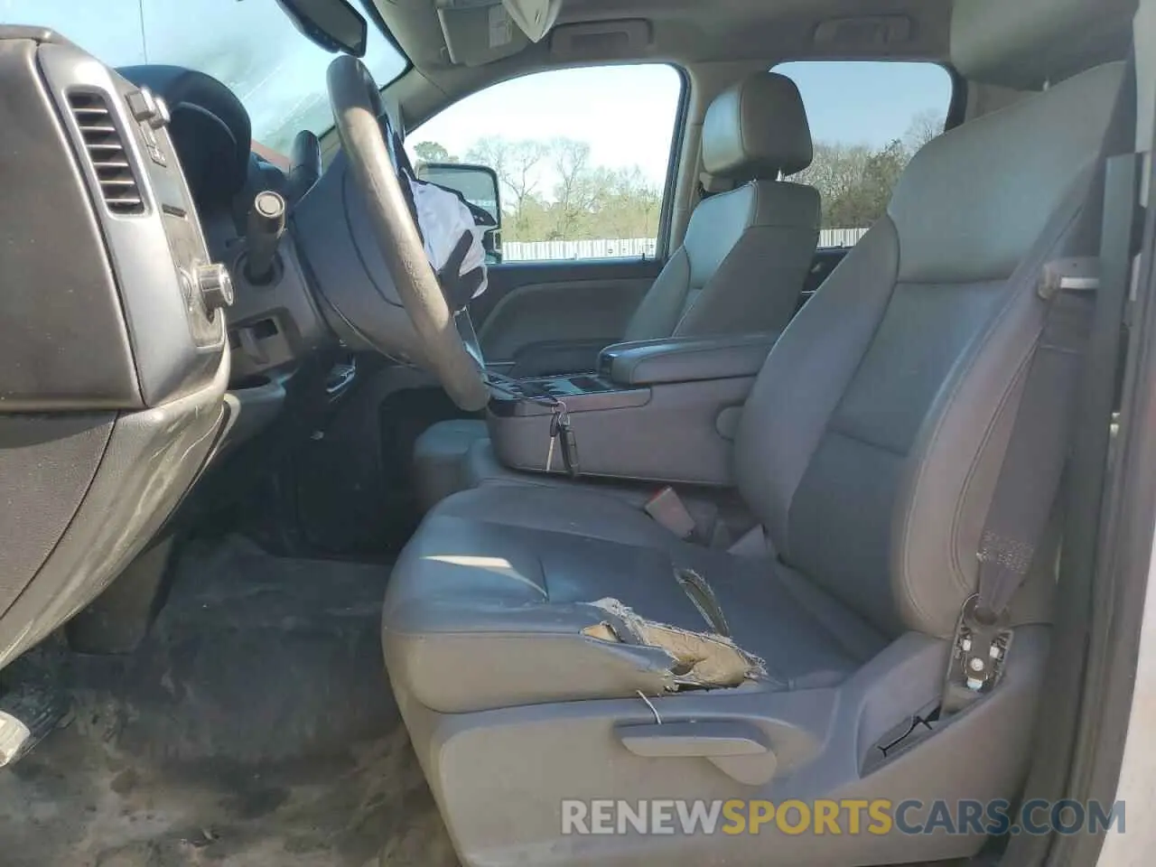 7 Photograph of a damaged car 2GC2CREG1K1153763 CHEVROLET ALL Models 2019