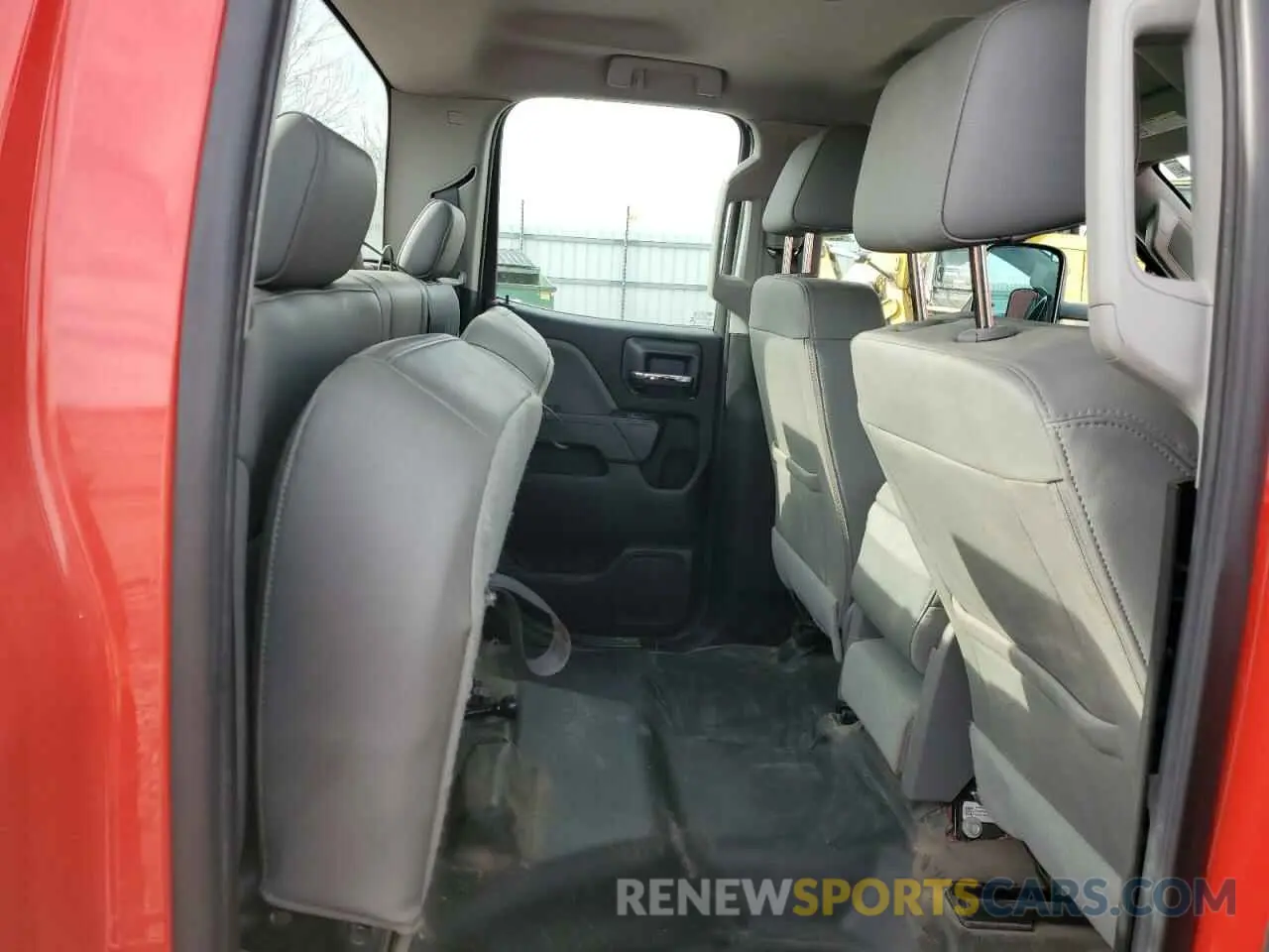 10 Photograph of a damaged car 2GC2CREG6K1204710 CHEVROLET ALL Models 2019