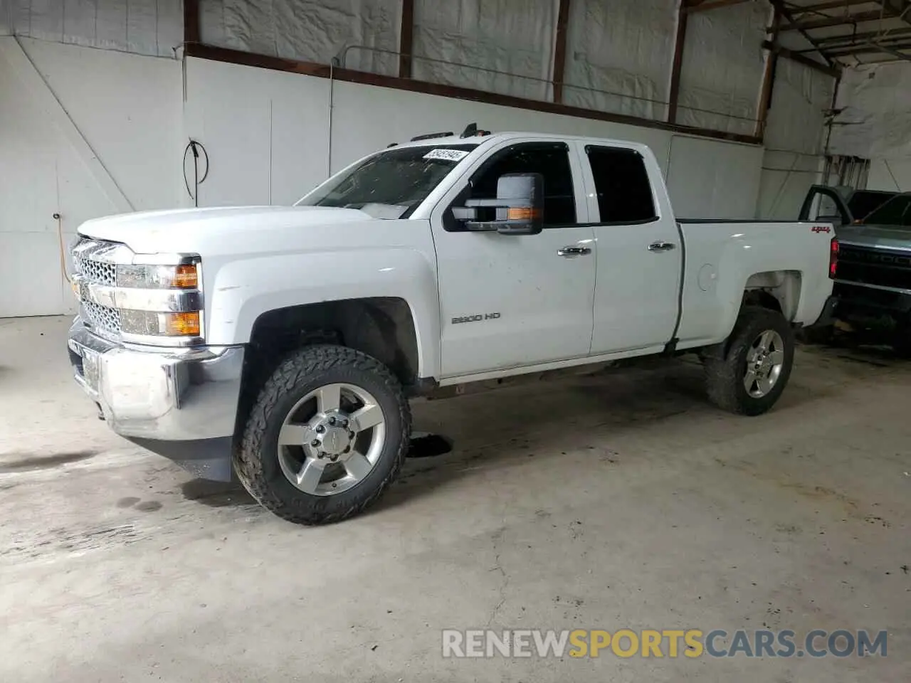 1 Photograph of a damaged car 2GC2KREG0K1216869 CHEVROLET ALL Models 2019