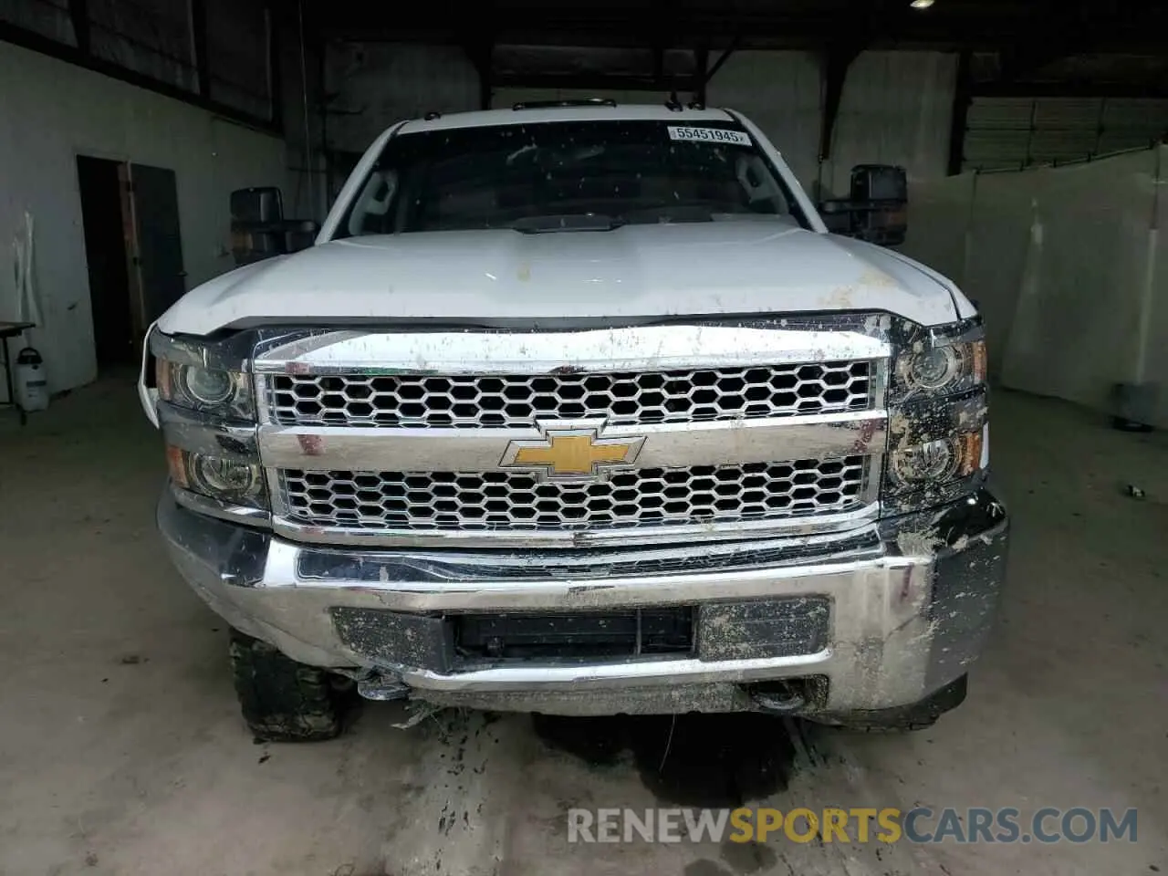 5 Photograph of a damaged car 2GC2KREG0K1216869 CHEVROLET ALL Models 2019