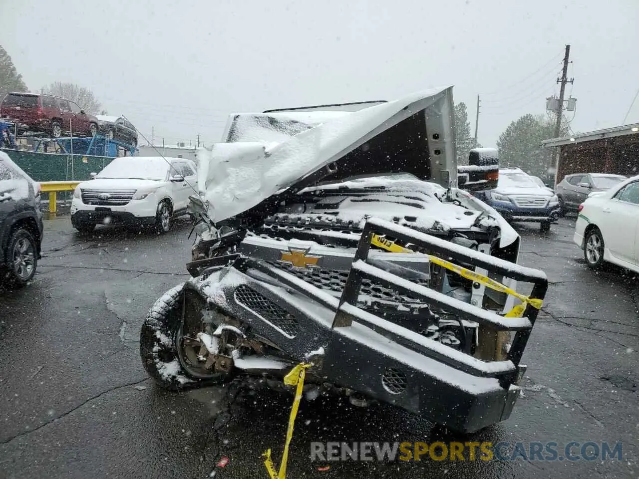 5 Photograph of a damaged car 2GC2KREG7K1240067 CHEVROLET ALL Models 2019