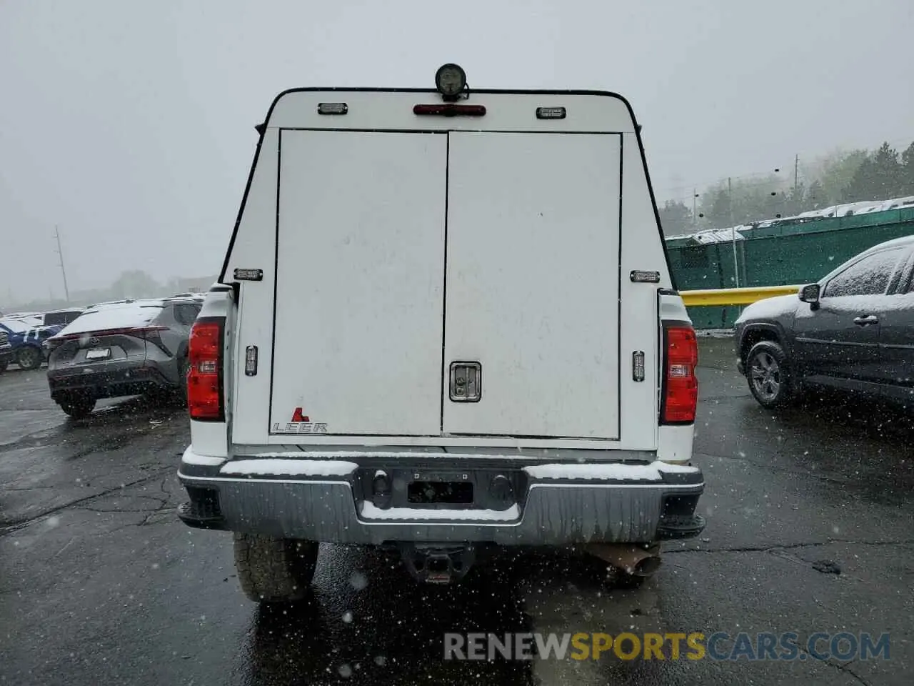 6 Photograph of a damaged car 2GC2KREG7K1240067 CHEVROLET ALL Models 2019