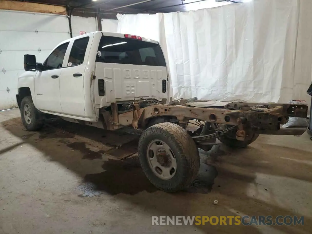 2 Photograph of a damaged car 2GC2KREGXK1128458 CHEVROLET ALL Models 2019