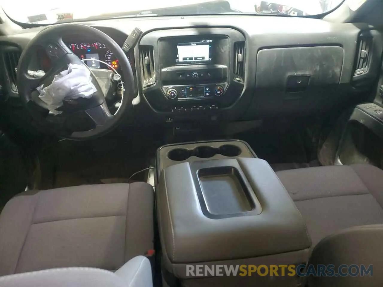 8 Photograph of a damaged car 2GC2KREGXK1128458 CHEVROLET ALL Models 2019