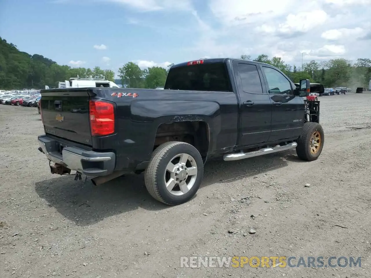 3 Photograph of a damaged car 2GC2KSEG7K1134175 CHEVROLET ALL Models 2019
