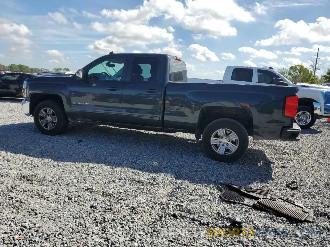2 Photograph of a damaged car 2GCRCPEC0K1118583 CHEVROLET ALL Models 2019