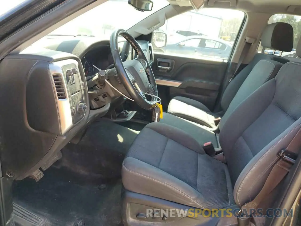 7 Photograph of a damaged car 2GCRCPEC0K1217226 CHEVROLET ALL Models 2019
