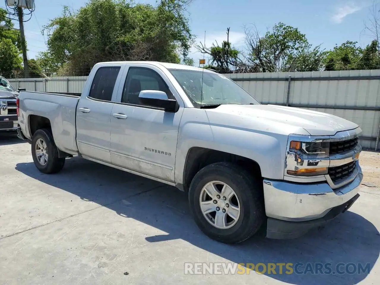 4 Photograph of a damaged car 2GCRCPEC3K1110235 CHEVROLET ALL Models 2019
