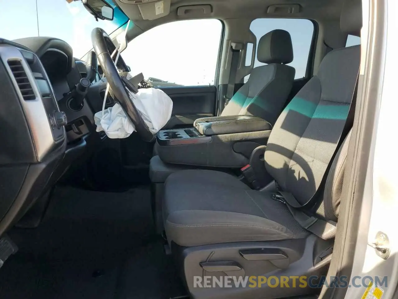 7 Photograph of a damaged car 2GCRCPEC5K1137484 CHEVROLET ALL Models 2019