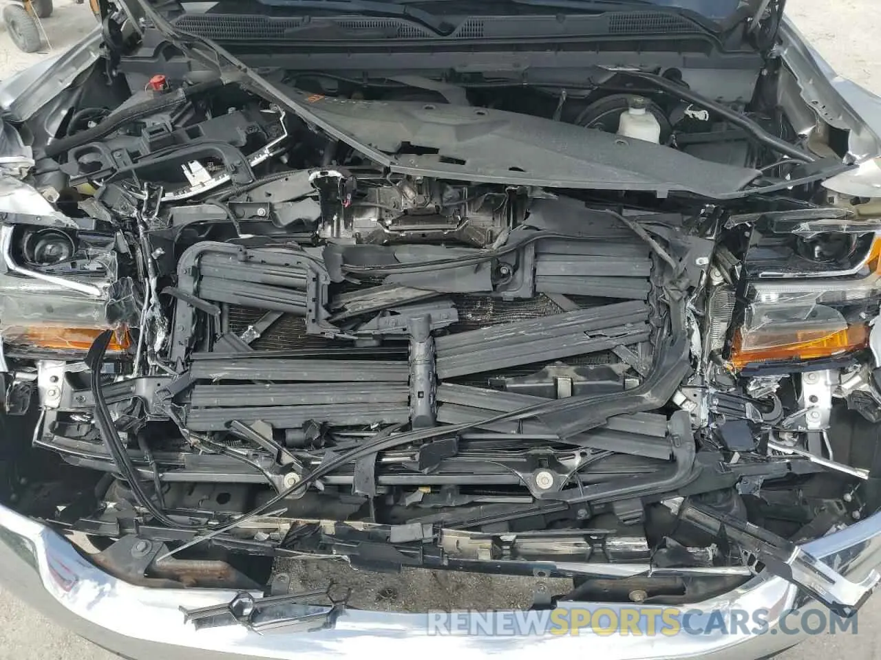 12 Photograph of a damaged car 2GCRCPEC6K1130432 CHEVROLET ALL Models 2019
