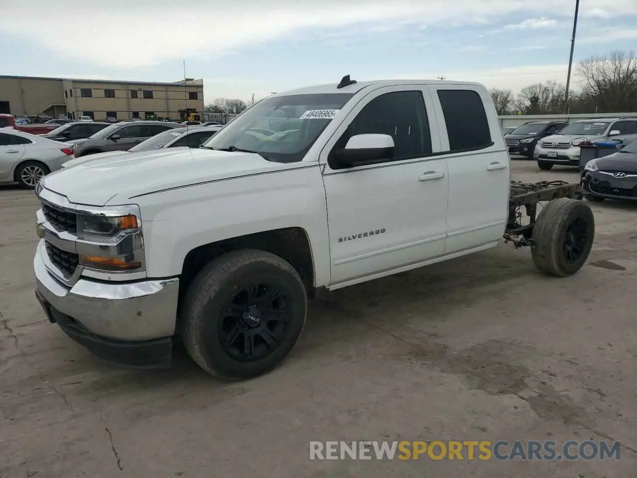 1 Photograph of a damaged car 2GCRCPEC7K1140399 CHEVROLET ALL Models 2019