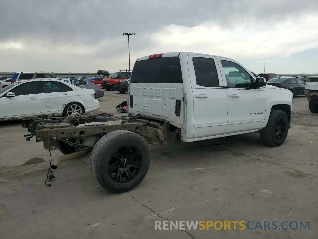 3 Photograph of a damaged car 2GCRCPEC7K1140399 CHEVROLET ALL Models 2019