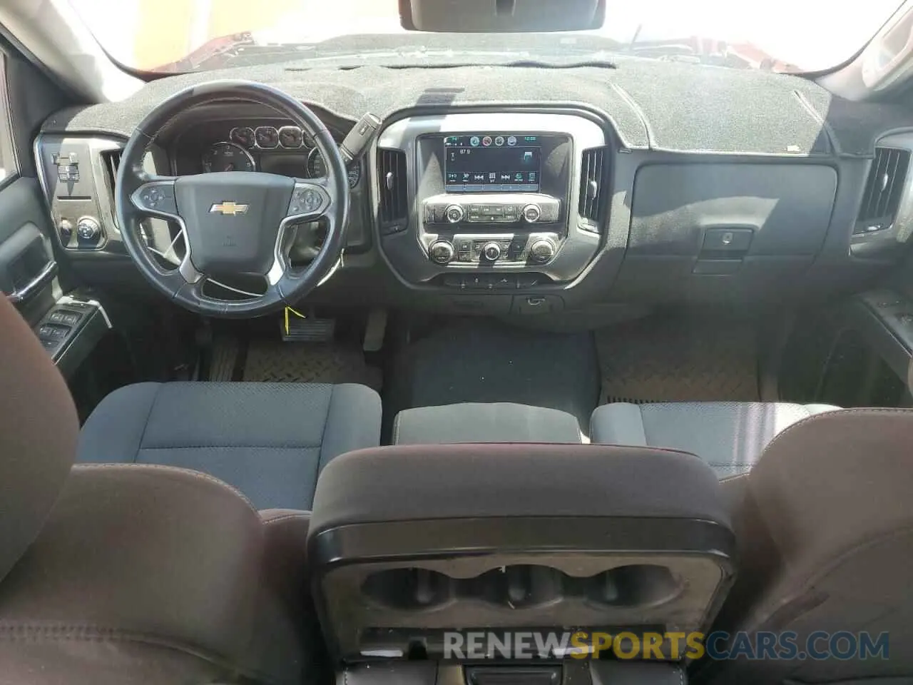 8 Photograph of a damaged car 2GCRCPECXK1235684 CHEVROLET ALL Models 2019
