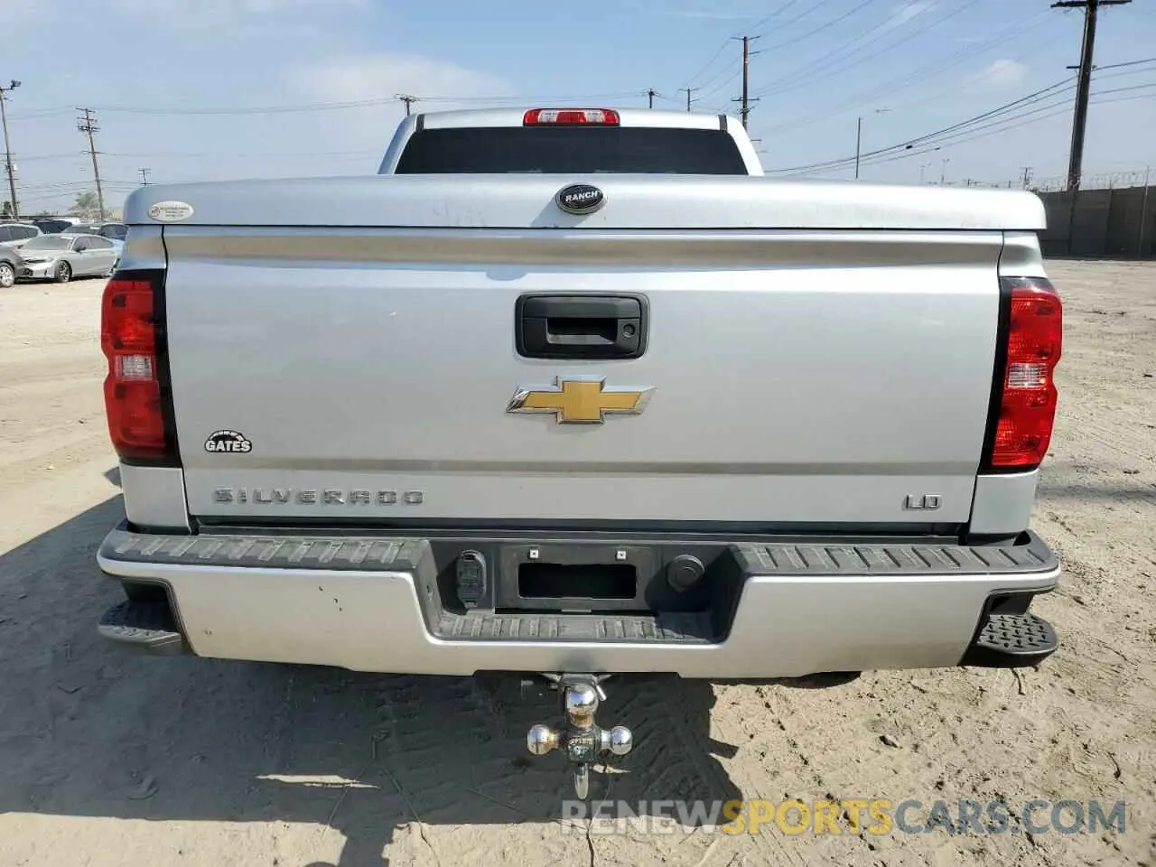 6 Photograph of a damaged car 2GCVKMEC6K1240039 CHEVROLET ALL Models 2019