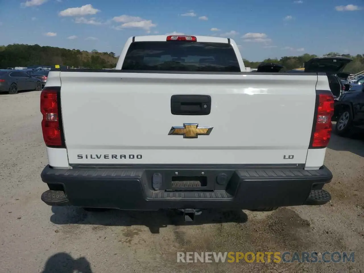 6 Photograph of a damaged car 2GCVKNECXK1147238 CHEVROLET ALL Models 2019