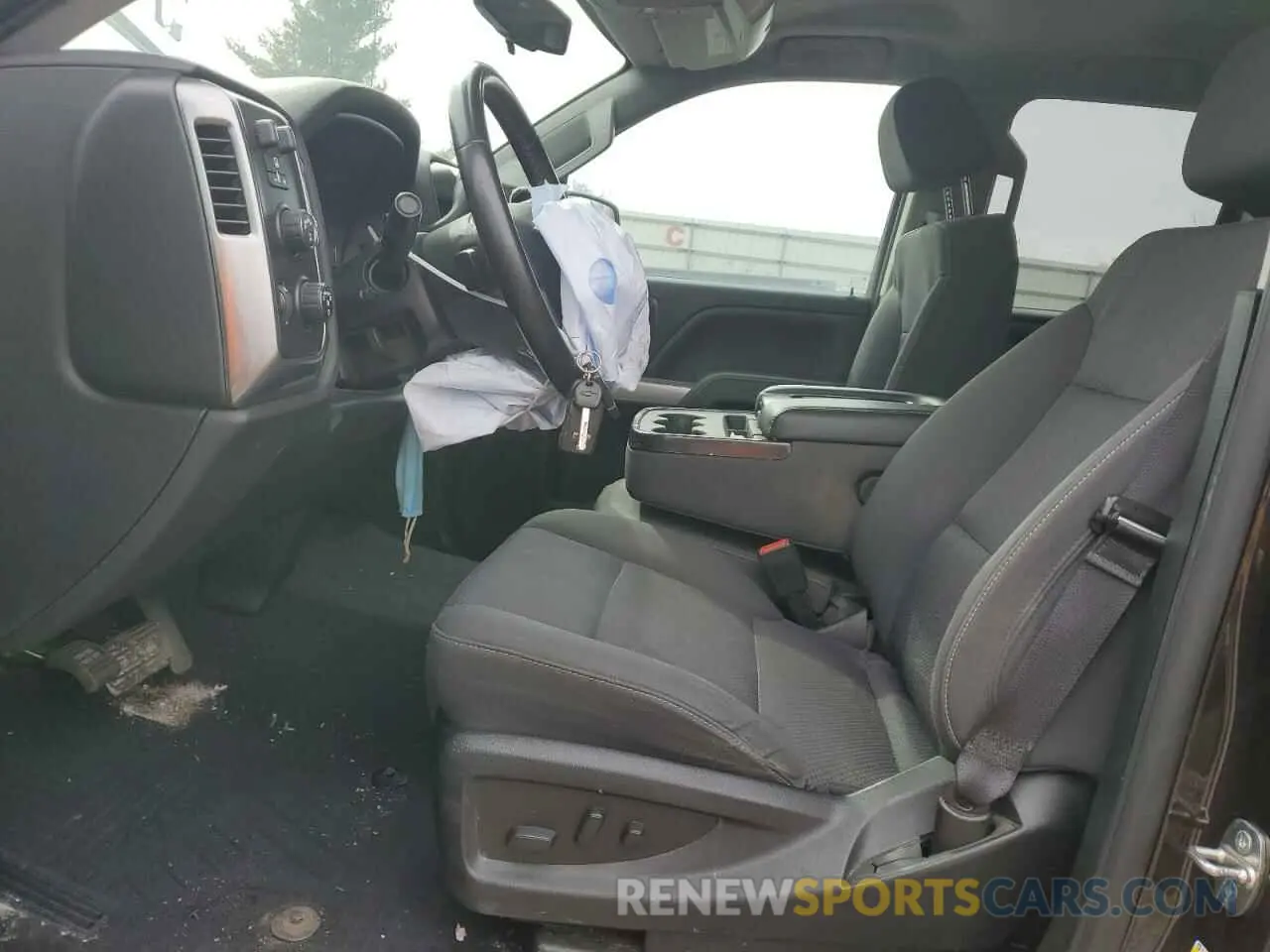 7 Photograph of a damaged car 2GCVKPEC0K1204087 CHEVROLET ALL Models 2019