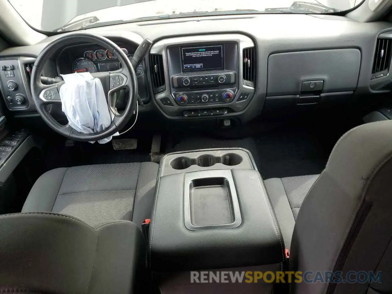 8 Photograph of a damaged car 2GCVKPEC0K1204087 CHEVROLET ALL Models 2019