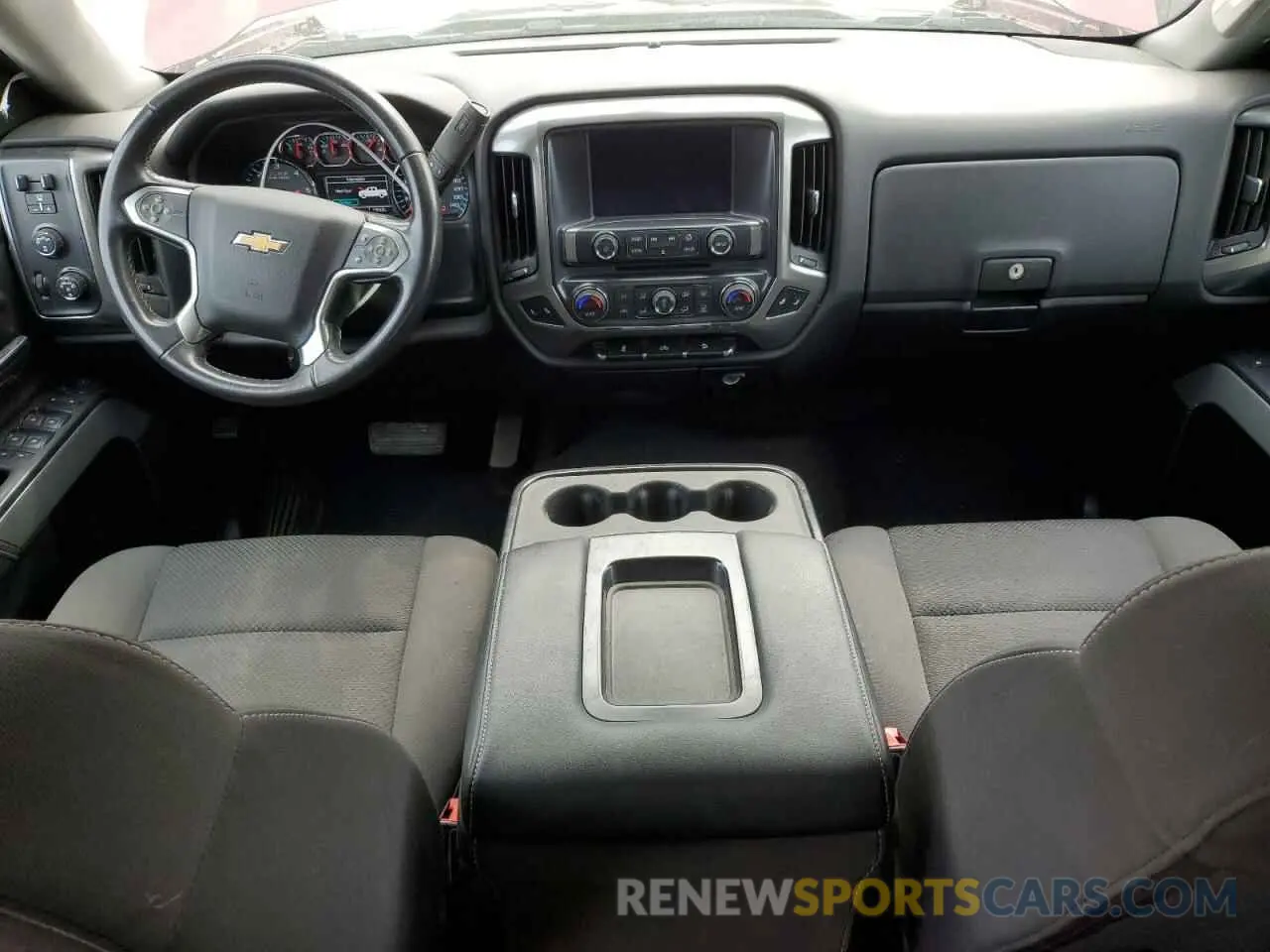 8 Photograph of a damaged car 2GCVKPEC0K1235873 CHEVROLET ALL Models 2019