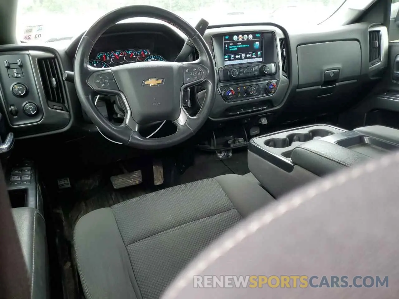 8 Photograph of a damaged car 2GCVKPEC1K1109456 CHEVROLET ALL Models 2019